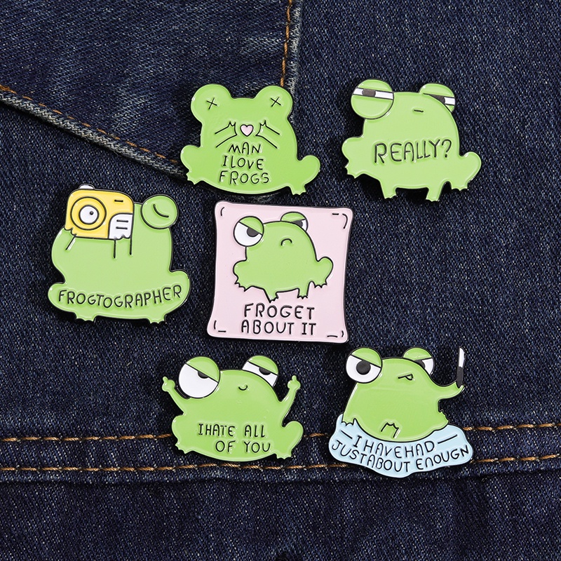 Lucu Gerakan Lucu Katak Bros Hewan Enamel Pin Kerah Denim Pin Anime Froggy Metal Badge Perhiasan Hadiah Untuk Teman