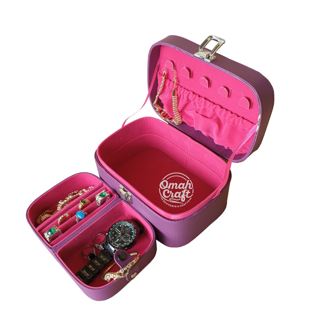 Diskon 50% Kotak Perhiasan &amp; Aksesoris Gelang Cincin Kalung dan Aksesoris Emas