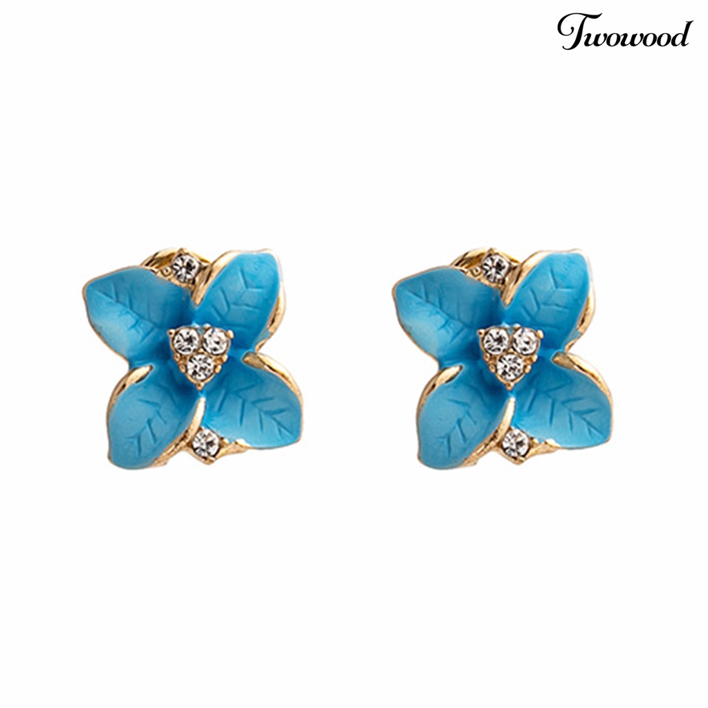 Twowood 1pasang Anting Pejantan Manis Mengkilap Berlian Imitasi Bertatahkan Berkilau Geometris Hias Hadiah Biru Gardenia Bunga Wanita Ear Studs Perhiasan Untuk Pacaran