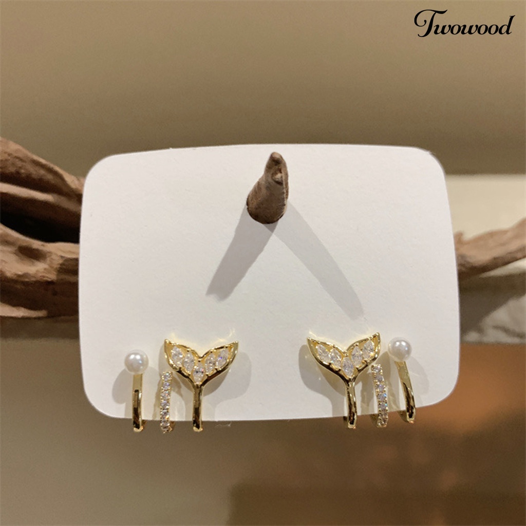 Twowood 1pasang Manset Telinga Non-Piercing 3cakar Gloss Tinggi Mutiara Imitasi Fishtail Desain Fashion Perhiasan Sparkling Cubic Zirconia Cartilage Earrings Untuk Perjamuan