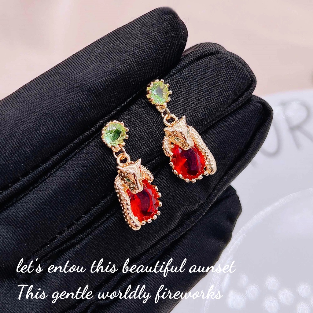 Goldkingdom Fashion Perhiasan Aksesoris Ready Stock Medieval Vintage Merah Berlian Leopard Anting Vintage Peluk Ruby Earrings Anting Panjang