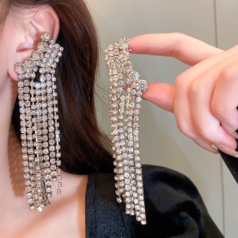 Anting Berlian Imitasi Panjang Jarum Perak Fashion Eropa Dan Amerika Makan Serbaguna Bridal Earrings Girl