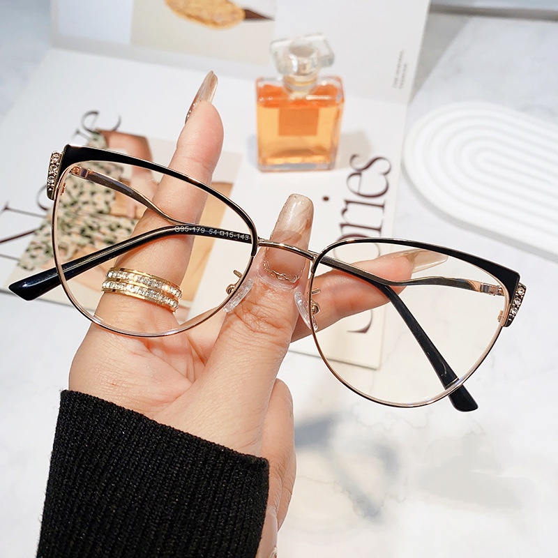 Kacamata Fashion Anti Radiasi Cat Eye Frame Diamond Untuk Wanita