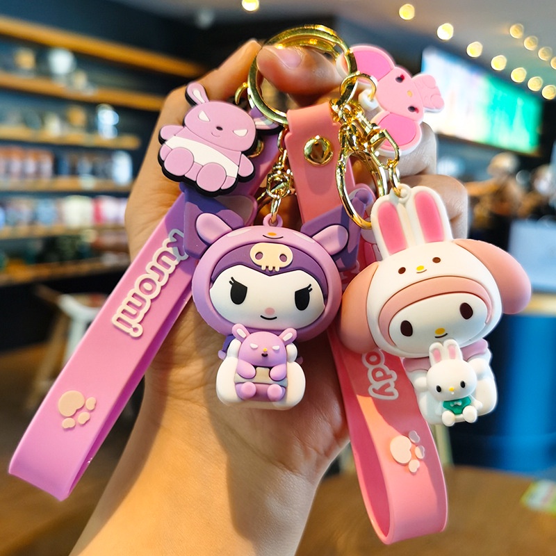 Kawaii Hello Kitty Gantungan Kunci Sanrio Anime Kartun Melody Kuromi Cinnamoroll Mainan Lucu Liontin Boneka Gantungan Kunci Mobil Gadis Anak Tas Liontin