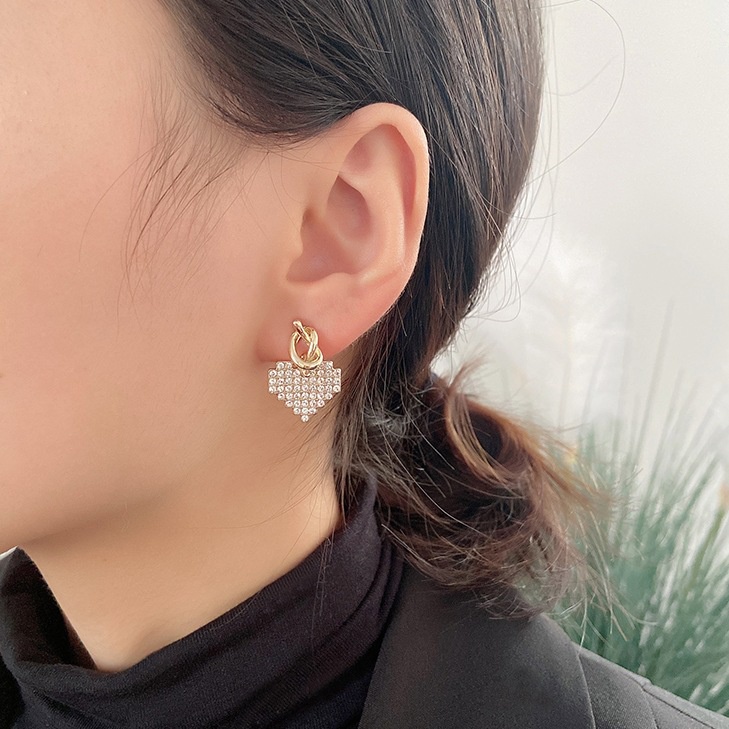 Asimetris Sterling Silver Earrings Wanita Gaya Baru Anting Trendi Atmosfer Berlebihan Temperamen High-End Atmospher