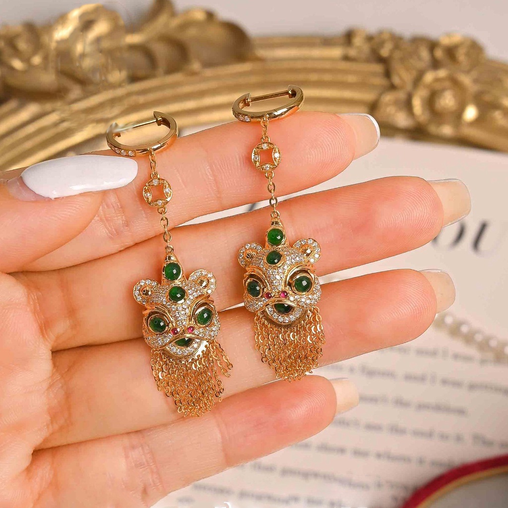 Goldkingdom Aksesoris Perhiasan Fashion Ready Stock Ringan Mewah Gaya Retro Cina Jasper Lion Dance Emerald Anting Rumbai Untuk Wanita