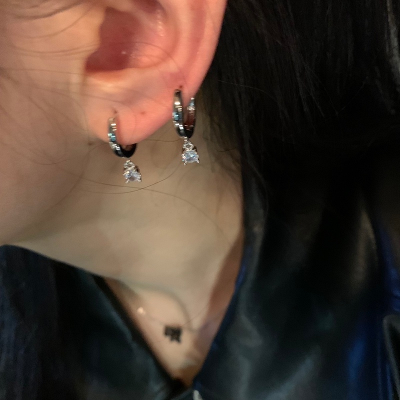 Roselife Korea S925 Perak Bersinar Zirkon Liontin Anting Hoop Untuk Wanita Perempuan Trendi Hypoallergenic Kristal Lingkaran Anting-Anting Pakaian Sehari-Hari Telinga Perhiasan 1pasang