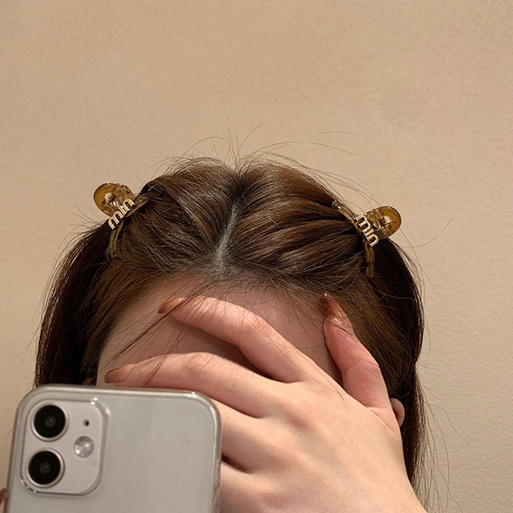 Agustina Huruf Hair Claw Lucu Elegan Manis Untuk Anak Perempuan Hiu Klip Hiasan Kepala Akrilik Untuk Wanita Women Hair Clips