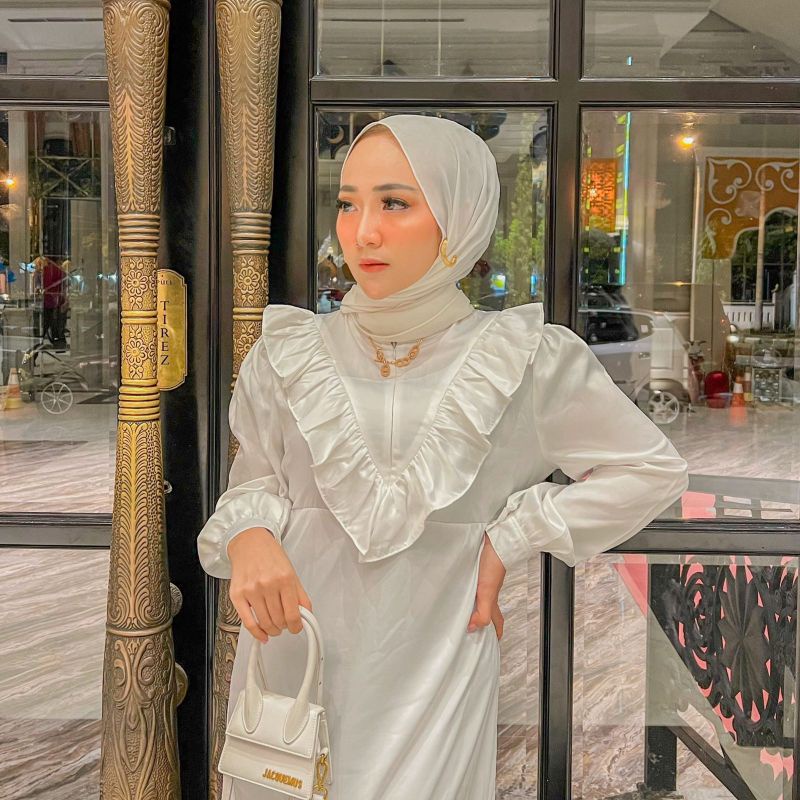 EMIRA DRESS | OOTD Wanita Muslim Polos Kekinian Terbaru | Fashion Muslim Wanita Stylish | Gamis Polo