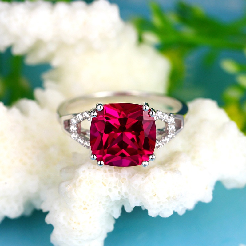 Goldkingdom Aksesoris Perhiasan Fashion Ready Stock Cincin Safir Eropa Berlapis Perak Bertatahkan Dengan Cincin Zamrud Ruby Berwarna Perempuan