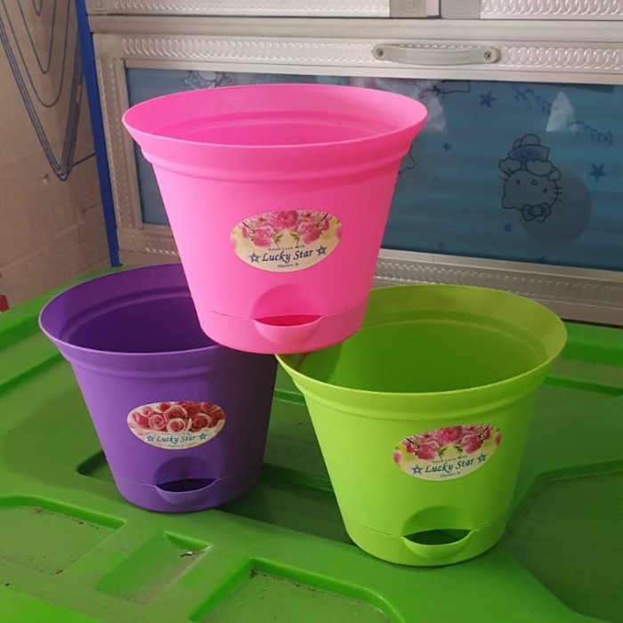 pot bunga luckystar 5571 / pot hias5571 / pot bunga dengan tampung air