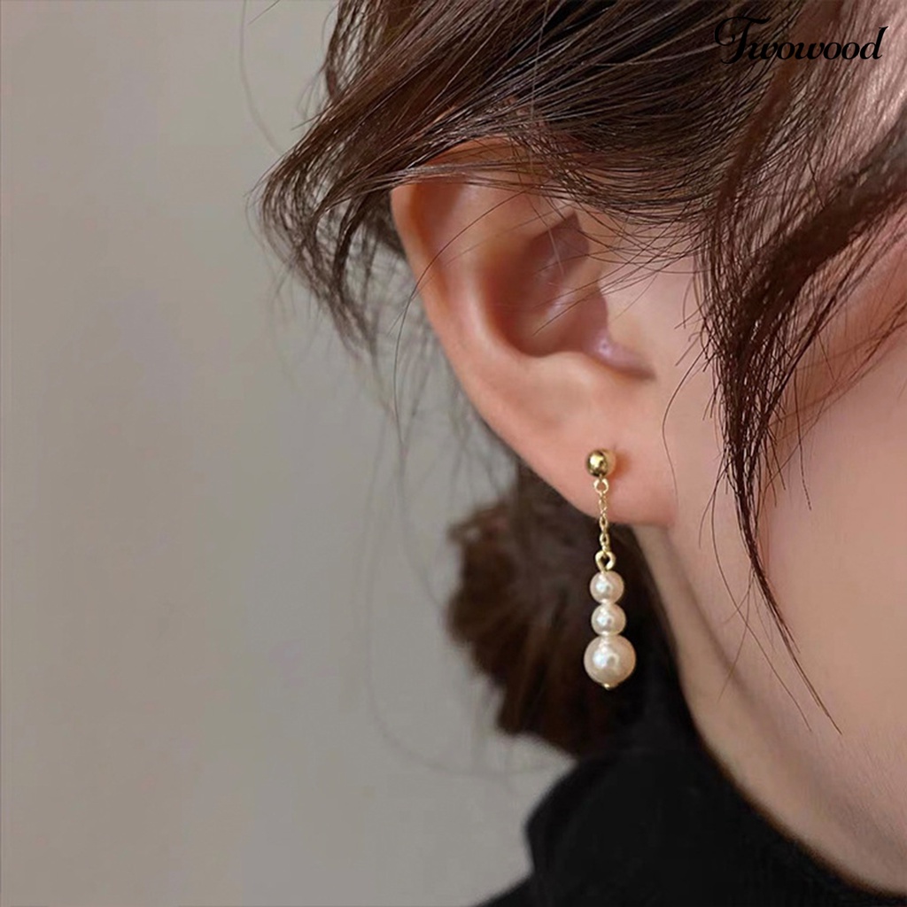 Twowood 1pasang Anting Pejantan Dainty Elegan Golden Hypoallergenic High Gloss Faux Pearl Rumbai Menjuntai Earrings Fashion Jewelry