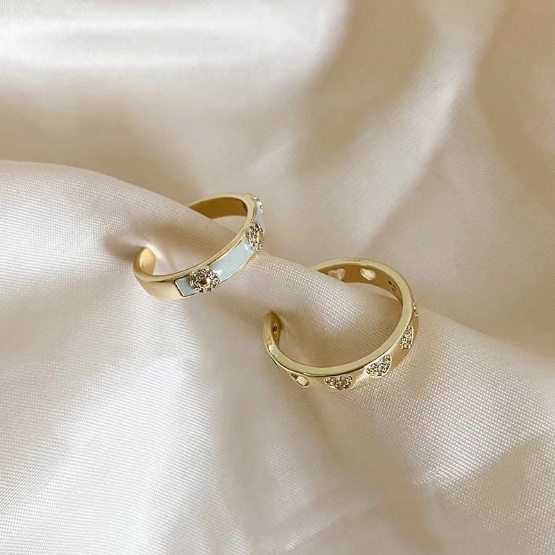 Cincin Terbuka Berlian Imitasi Hati Bulat Bahan Alloy Fashion Untuk Wanita