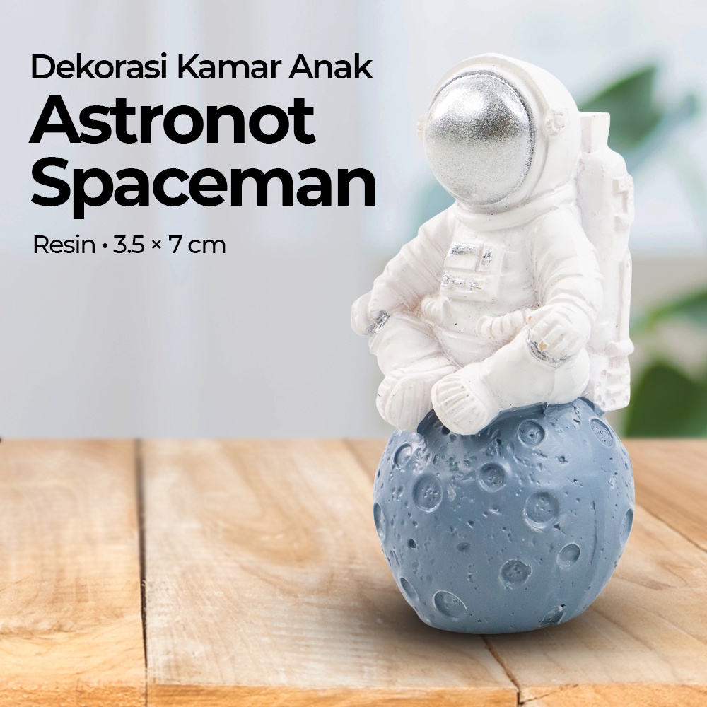 Pajangan Dekorasi Kamar Anak Figure Astronot Spaceman Resin - KL10 - Silver