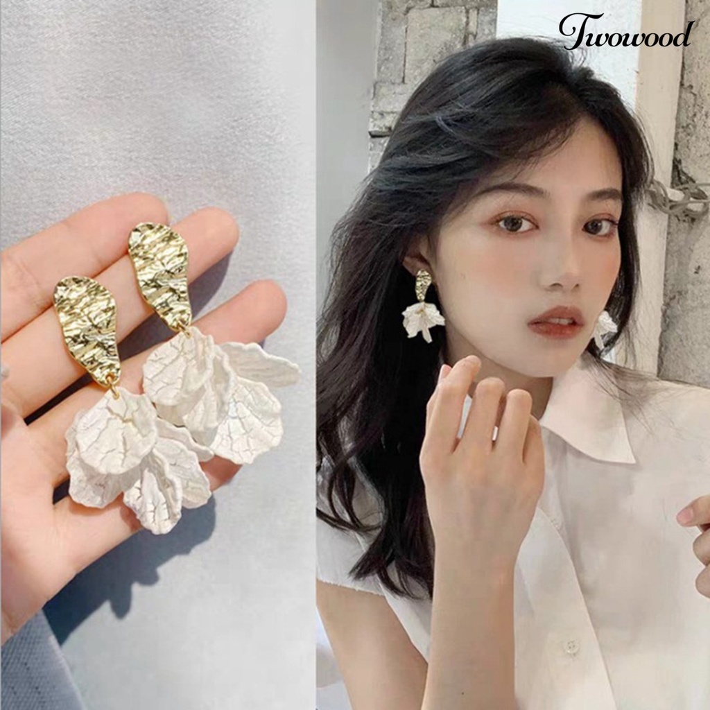 Twowood 1pasang Drop Earrings Kepribadian Hadiah Ulang Tahun Gaya Korea Temperamen Shell Putih Kelopak Bunga Stud Earrings Perhiasan Aksesori