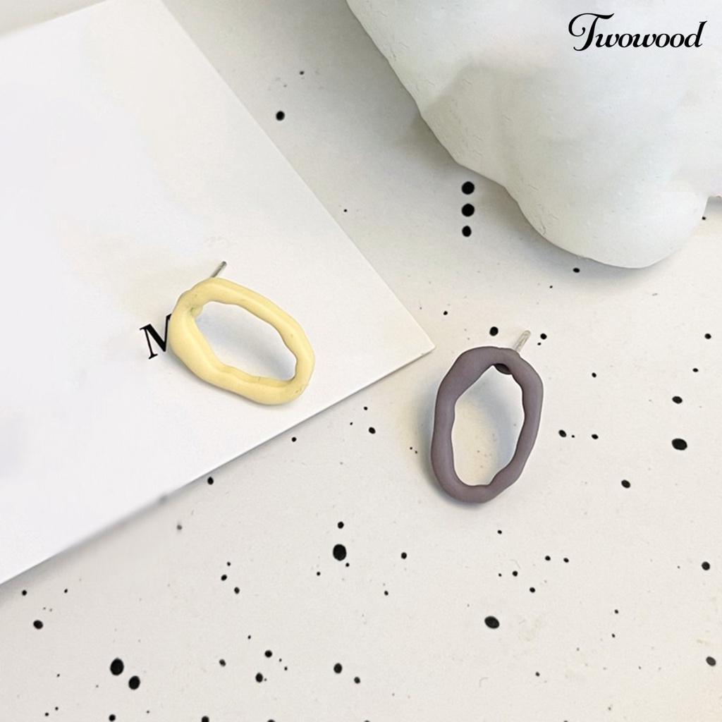 Twowood 1pasang Ear Studs Geometric Irregular Personality Hollow Matte Hadiah Kecil Warna Kontras Wanita Anting Fashion Perhiasan