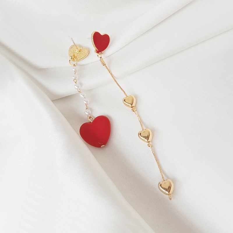 Korea Cinta Rumbai Anting Perempuan drop Minyak Cinta Anting Mutiara Rekreasi Cinta Asimetris s925 Perhiasan Hadiah
