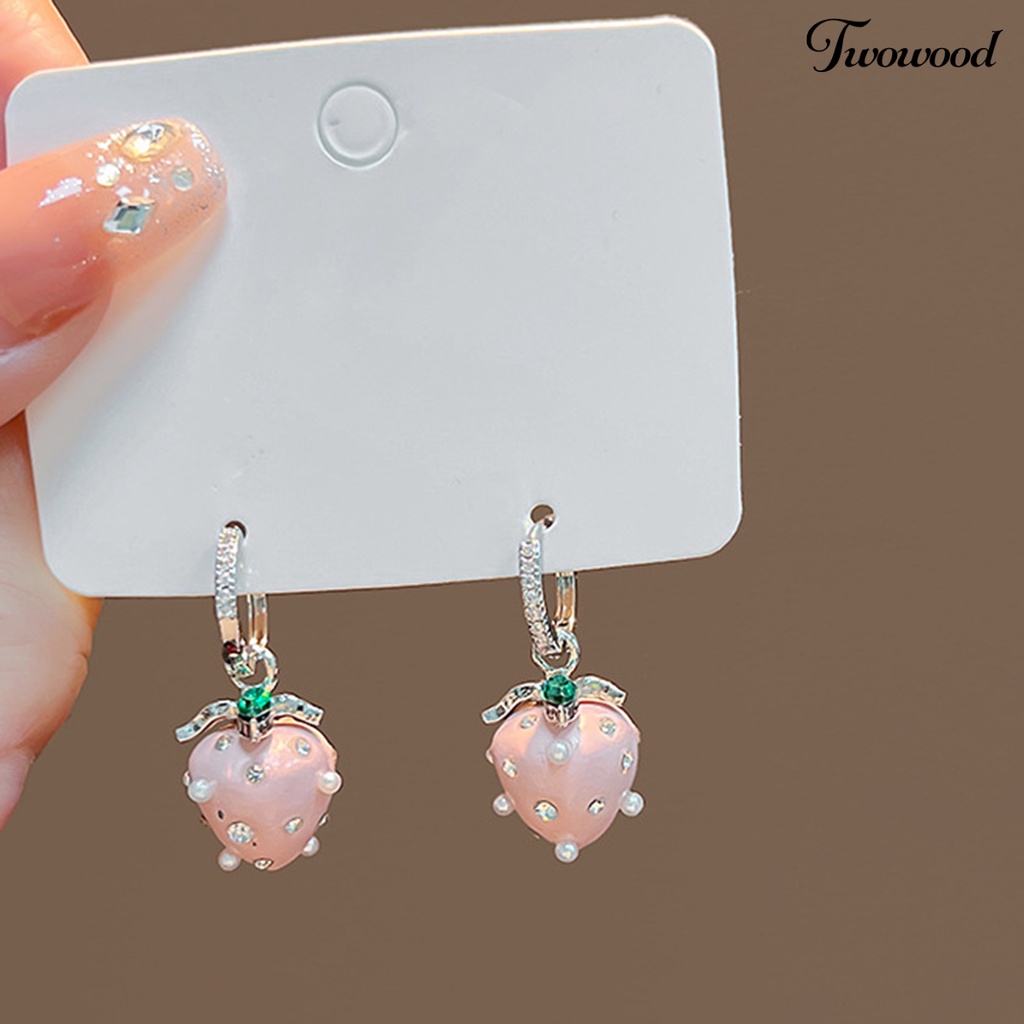 Twowood 1pasang Anting Menjuntai Strawberry Berlian Imitasi Mutiara Imitasi Perhiasan Gaya Korea Anting Lingkaran Berkilau Aksesoris Fashion