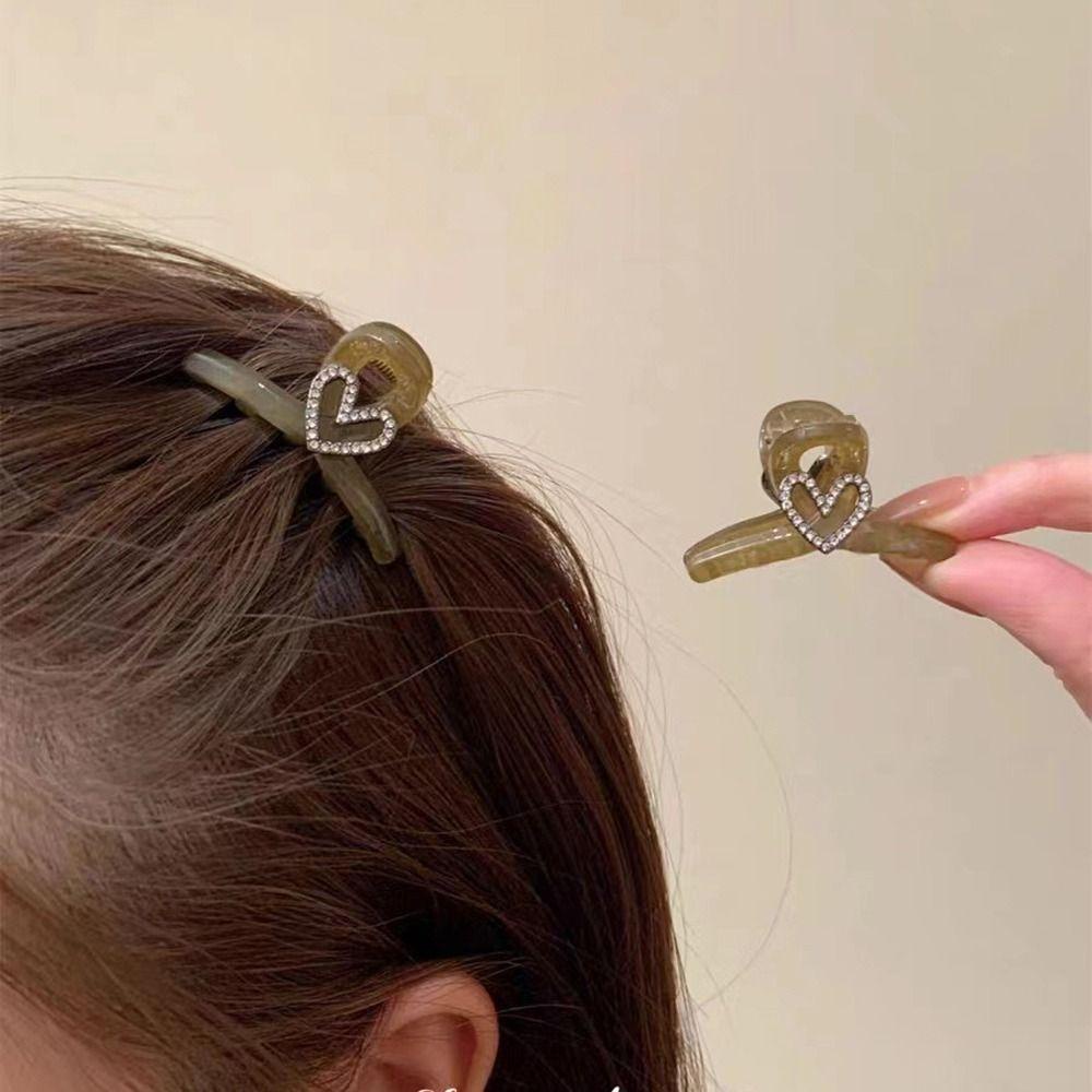 Mxbeauty Wanita Mini Hiu Klip Fashion Perhiasan Temperamen Halus Rambut Ambil Klip Gadis Acetic Hadiah Hiasan Kepala Berlian Imitasi Gaya Korea Klip Rambut