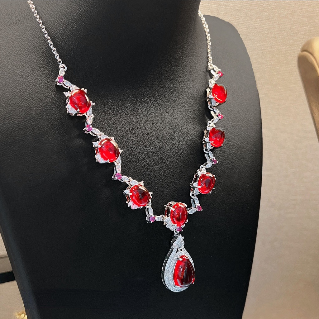 Goldkingdom Fashion Perhiasan Aksesoris Ready Stock Siaran Langsung Hit High-end Industri Berat Mewah Rantai Zamrud Set Perempuan Darah Merpati Ruby Perjamuan Pertunangan Pengantin Kalung