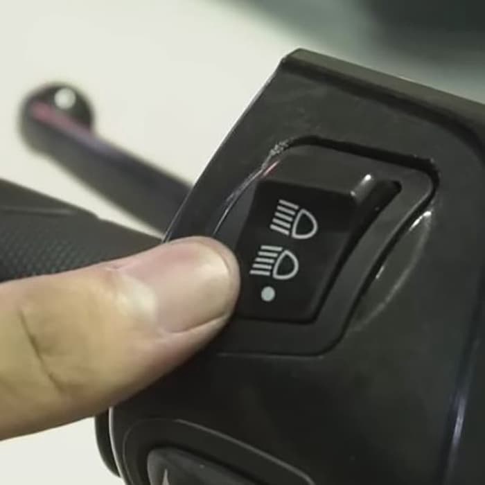 saklar tombol lampu dim high low honda vario 125, blade, scoopy, revo,supra x 125, beat fi 3 mode la