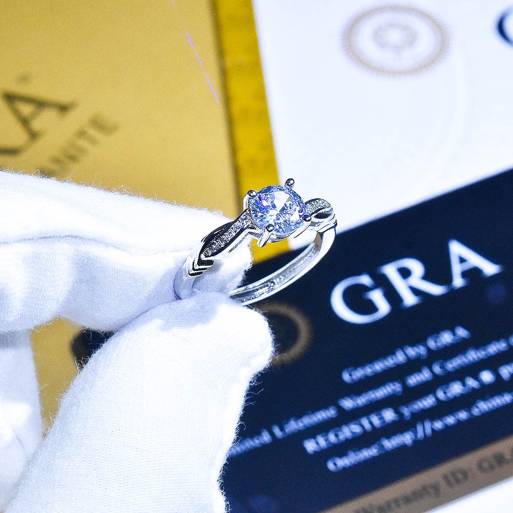 Goldkingdom Aksesoris Perhiasan Fashion Ready Stock Cincin Pembukaan Empat Cakar Moissan Delapan Hati Dan Delapan Panah Berlian Karbon Tinggi Cincin Wanita