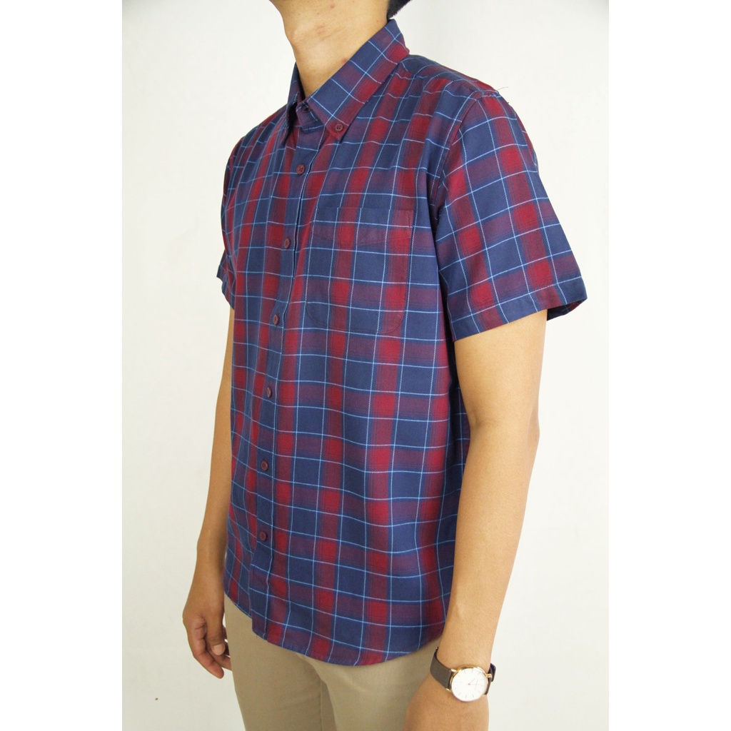 [COD] Baju Kemeja Cole Code 23 Casual Lengan Pendek Reguler Fit Biru Navy Maroon Pria Kotak-kotak | Kemeja Original 100% Brand Matahari Big Size Kasual Kesual