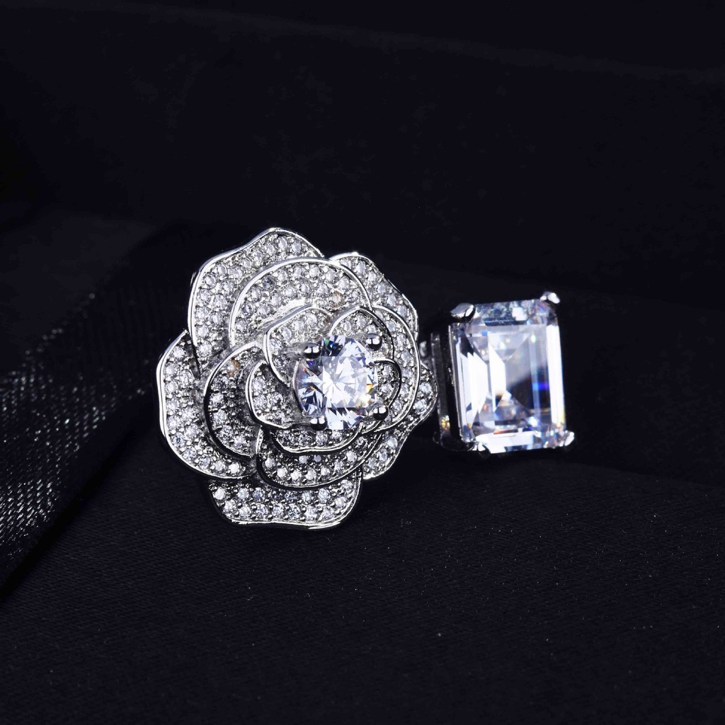 Goldkingdom Aksesoris Perhiasan Fashion Ready Stock Yang Sama Cincin Mawar Sedikit Dengan Berlian Potongan Karbon Tinggi Square Diamond Women Ring
