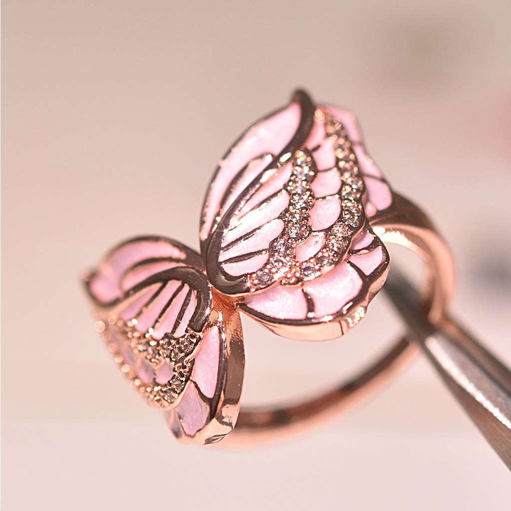 Goldkingdom Fashion Perhiasan Aksesoris Ready Stock Baru Berlian Bertatahkan Cincin Kupu-Kupu Merah Muda Berlapis Eropa Dan Amerika Cincin Emas Asli Kadar 375 18 K