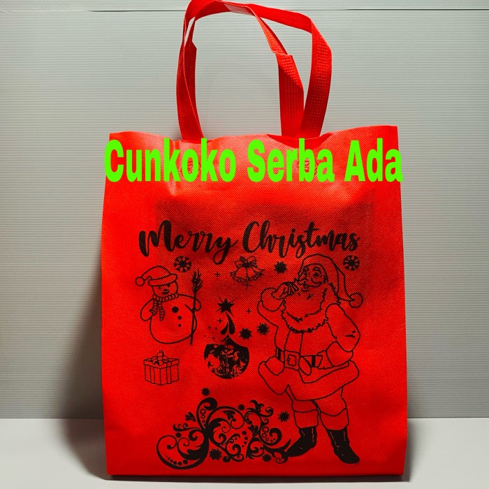 

⭐BISA COD⭐ GOODIE BAG / TAS SPUNBOND NATAL 30 X 40 CM / 1 PACK ISI 12 PCS ( 004 )