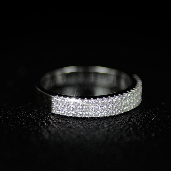 Goldkingdom Fashion Perhiasan Aksesoris Ready Stock Klasik Tiga Baris Cincin Berlian Eropa Dan Amerika Mikro Bertatahkan Mosang Berlian Pertunangan Pesta Cincin Perempuan