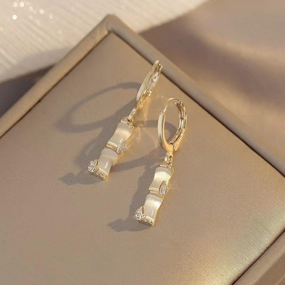 Mxbeauty Wanita Menjuntai Anting Elegan Klasik Fashion Perhiasan Indah Berlian Imitasi Alloy Drop Earrings Klip Anting