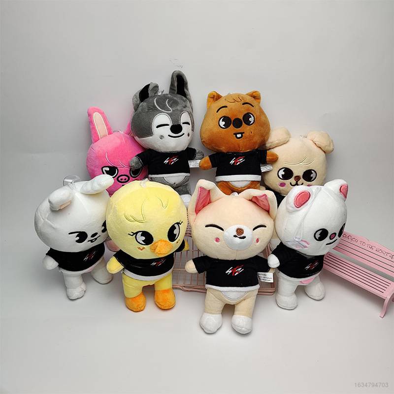 Skzoo Mainan Mewah 20 cm Stray Kids Mewah Serigala Chan Kartun Boneka Boneka Plushies Boneka Kawaii Hadiah