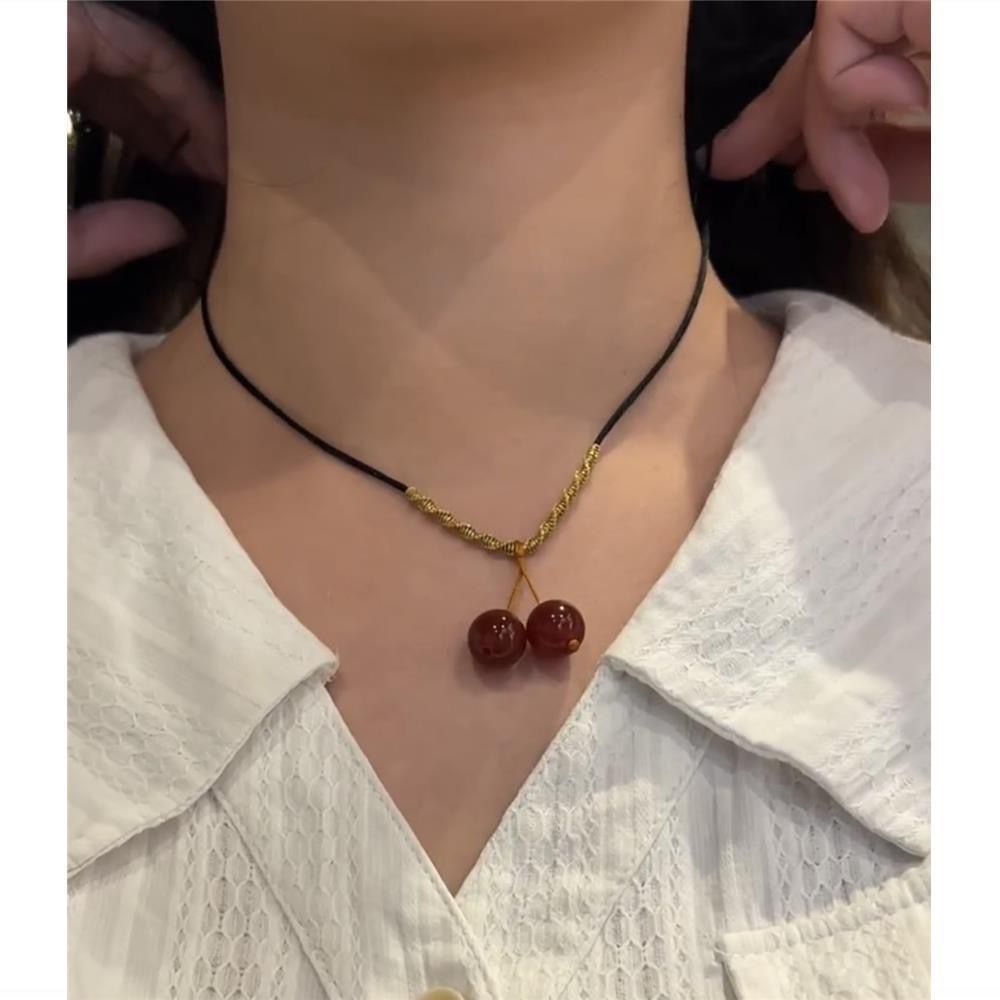 Kalung Gelang Cherry Kacang Akasia Pakaian Wanita Manik-Manik Keberuntungan Tenun Tangan Rantai Klavikula Hadiah Untuk Pacar Siswa