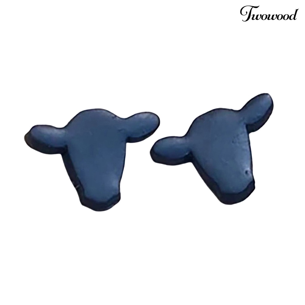 Twowood 1pasang Ear Studs Acrylic Lucu Kecil Padat Kepribadian Hadiah Hypoallergenic Dairy Cow Shape Women Earrings Fashion Jewelry