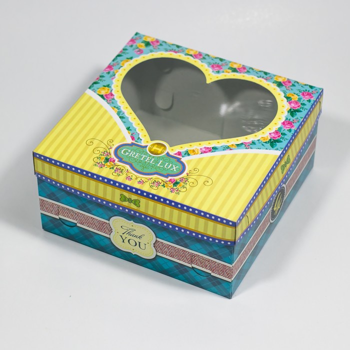 

⭐BISA COD⭐ Dus Kue/Box Kue/Kotak Kue Ulang Tahun Tutup Kaca Hati ukuran 24x24x10 - Gretel Lux