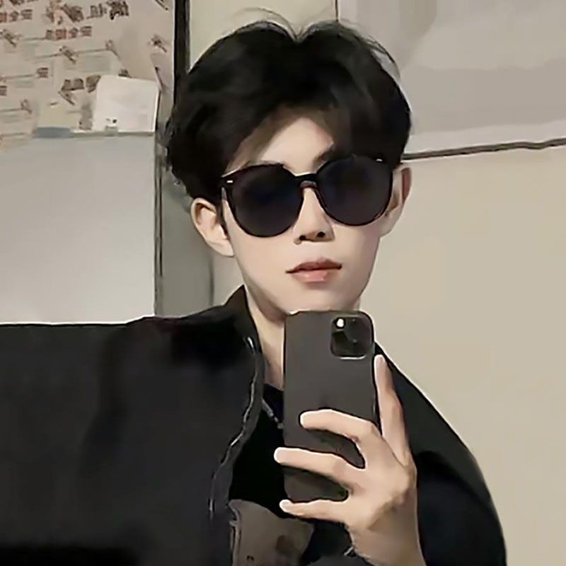 Rambut pendek priaVersi Korea tampan, rambut lurus pendek pria, berbulu alami, poni tengah, gaya ana
