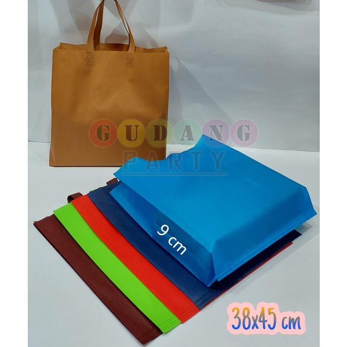 ⭐BISA COD⭐ Spunbond Gomico Press 38x45/Tas Bingkisan/Goody Bag/Tas Souvenir