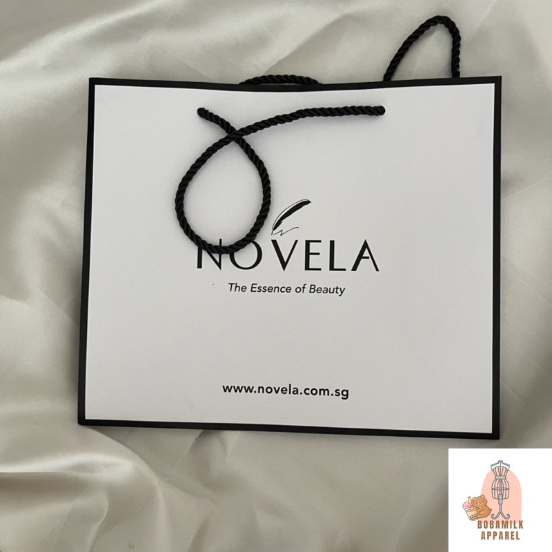 

Novela Cosmetic Parfume Branded Paperbag Gift Box