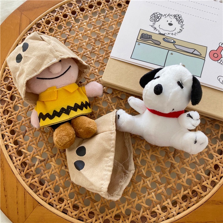 Ins Lucu Boneka Mewah Gantungan Kunci Snoopy Charlie Paper Bag Pullover Bag Dekorasi