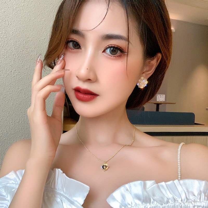 Anting Bunga Bulat Berlian Berkilau lady Korea