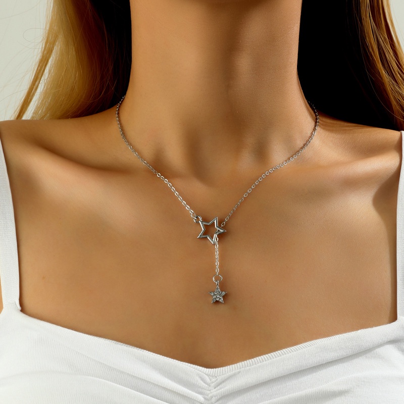 Fashion Dan Gaya Desain Sederhana Dengan Liontin Bintang Berujung Lima Berlian Kalung Pendek Rantai Tulang Selangka1