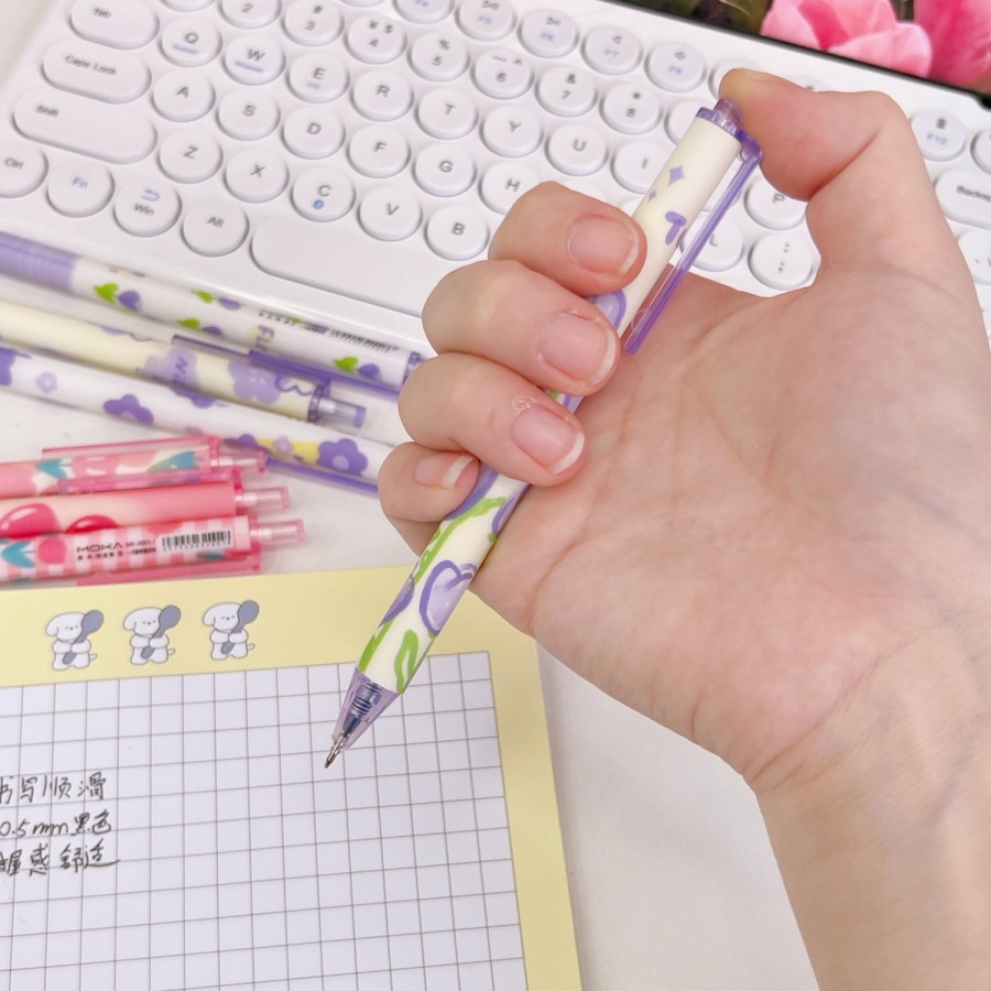 4pcs/set 0.5mm Lucu Alat Tulis Kawaii Pulpen Aksesoris Kantor Perlengkapan Sekolah Gel Bolpen