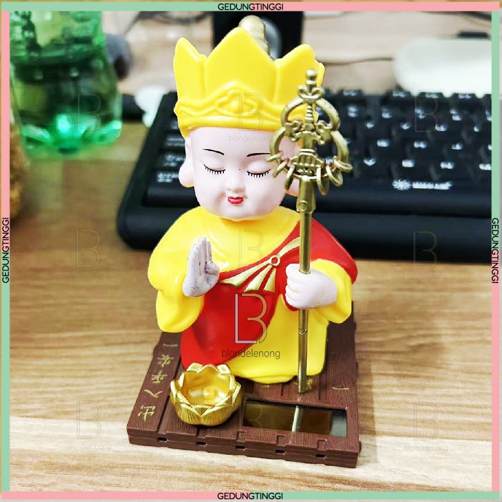 Pajangan Patung Hiasan Biksu Dewa Tongkat Sun Go Kong Wukong Sungokong Julaihut Maitreya Milefo Gelang Tasbih Kalung Necklace Buddha Budha Amitabha Statue Figure Fortune Rejeki Rezeki Feng Shui Keberuntungan Goyang Dashboard Mobil Solar Baterai Kecil Mini