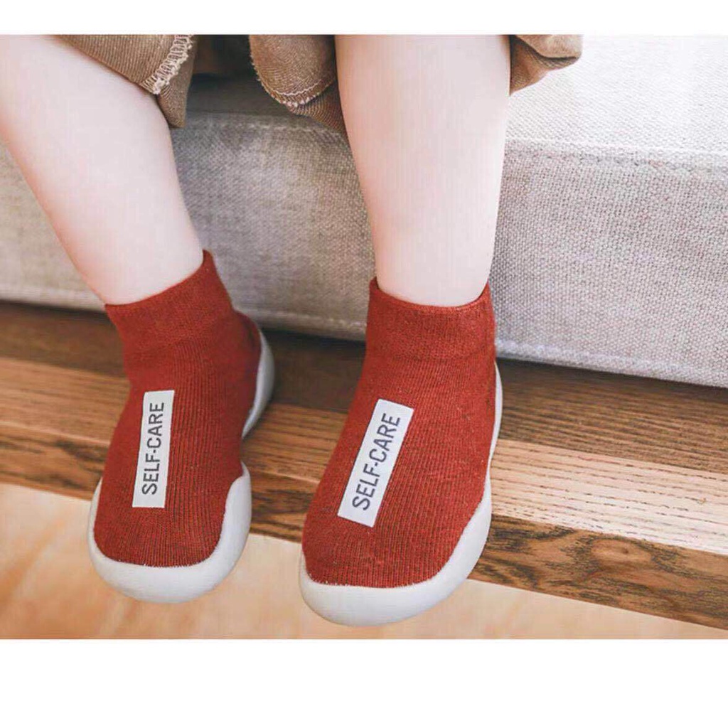 SEPATU BAYI  ANAK PREWALKERS ANTI SLIP SEPATU BAYI KARAKTER SEPATU BAYI FULL KARET SKIDDER PREWALKER  ALAS KARET  SEPATU BALITA