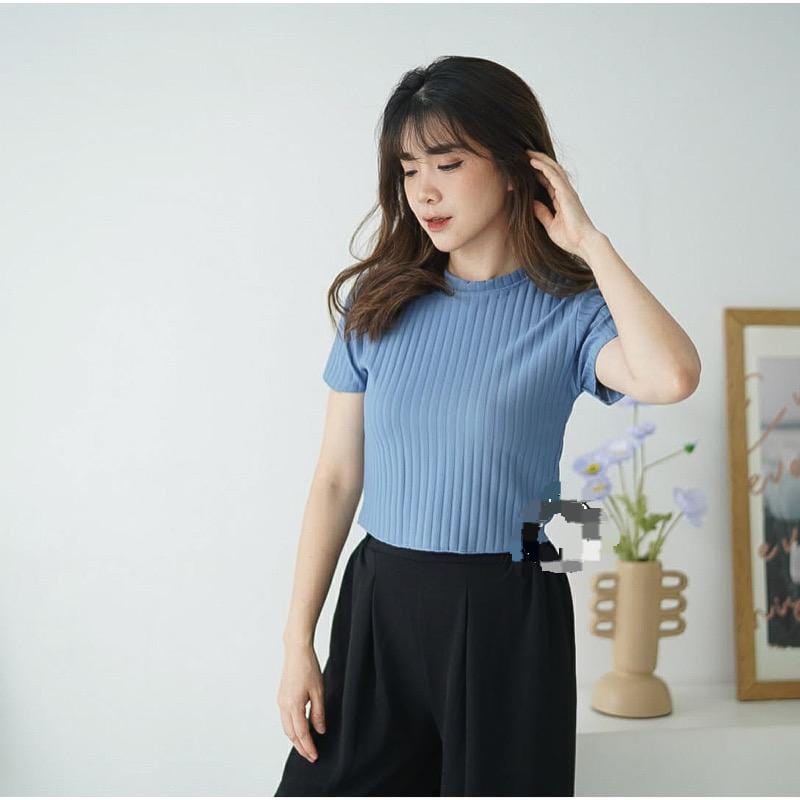 BEFAST - ZFS OOTD WANITA TSHIRT QELA / SIERA HORNET KNIT CROP TOP / Pakaian Wanita Terbaru / Kaos Crop Polos / Outfit Wanita Remaja ABG Trendy / Fashion Kekinian Wanita Remaja / Tshirt Lengan Pendek Terlaris / OOTD Wanita Ala Style Korean