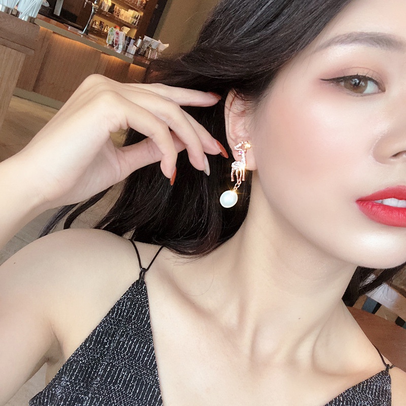 Super Peri Rusa Tabrak Baroque Anting Mutiara Kecil Perempuan Retro Berkelas Hemisphere Earrings Influencer Indah Anting-Anting