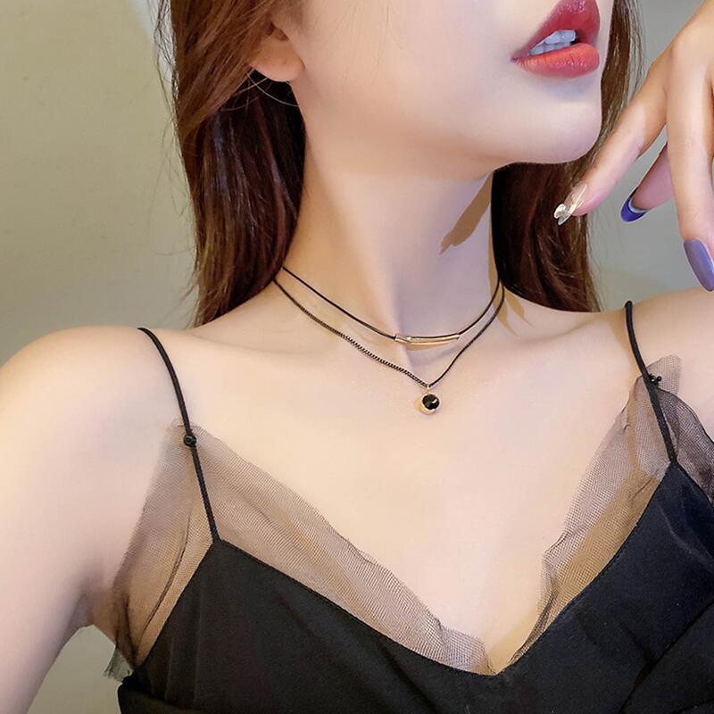 Kalung Titanium vintage Kulit Hitam double layer Rantai lady