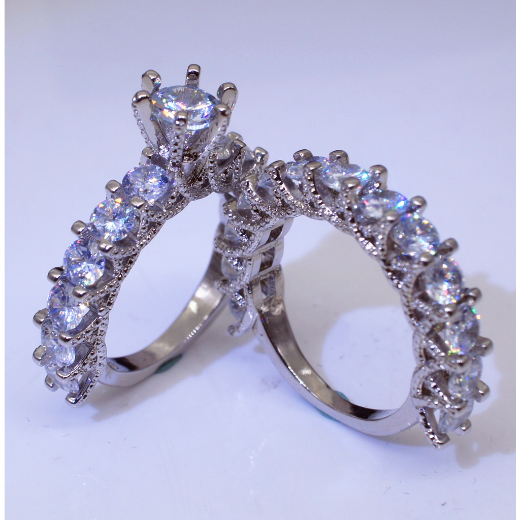 Goldkingdom Aksesoris Perhiasan Fashion Ready Stock Cincin Zirkon Delapan Hati-Delapan-arrow Baru, Yang Merupakan Cincin Pertunangan Berlian Bulat Klasik Di Eropa Dan Amerika.