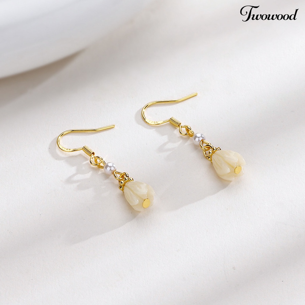 Twowood 1pasang Anting Kait Temperamen Panjang Manis Gaya Cina Mutiara Imitasi Berdandan Hadiah Wanita Lili Lembah Bunga Liontin Anting Perhiasan Aksesori Fashion